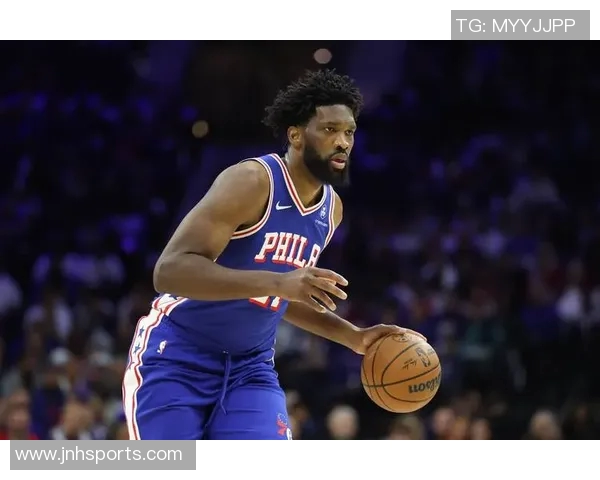 媒体人调侃恩比德三分球罚球独特方式引发热议 媒体人调侃恩比德三分球罚球独特方式引发热议