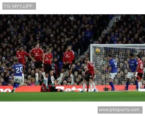 曼联门将拉门斯表现出色每90分钟扑出066球领跑英超