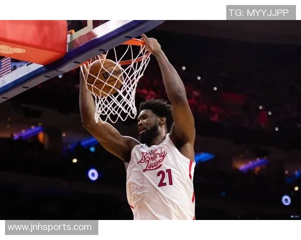 恩比德上半场表现稳定8投5中贡献14分1篮板3助攻1盖帽